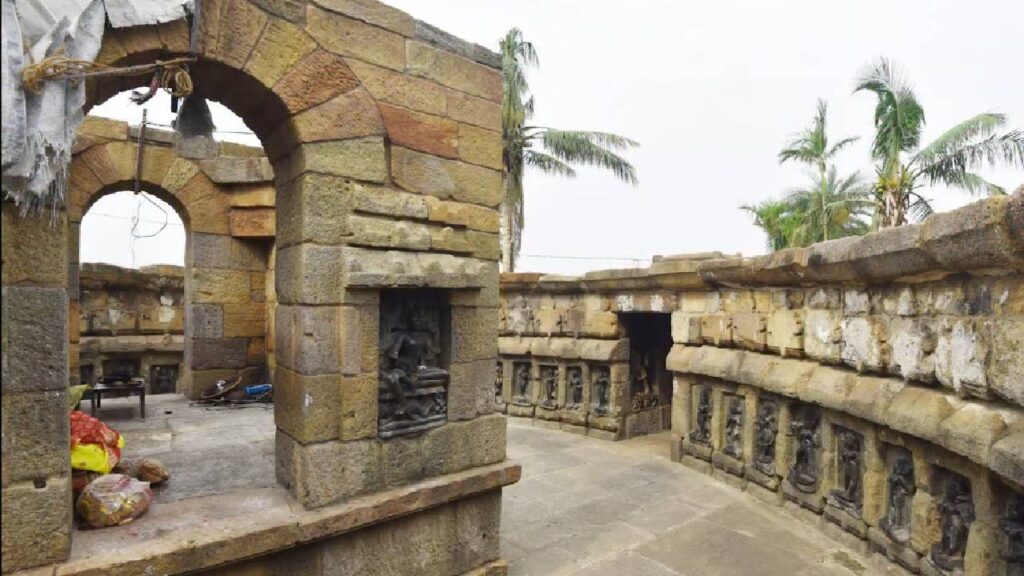 Chausath Yogini Temple Hirapur Photos